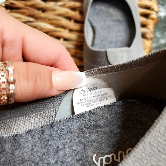 Allbirds Womens Tree Gray Breezers - Picture 6 of 6